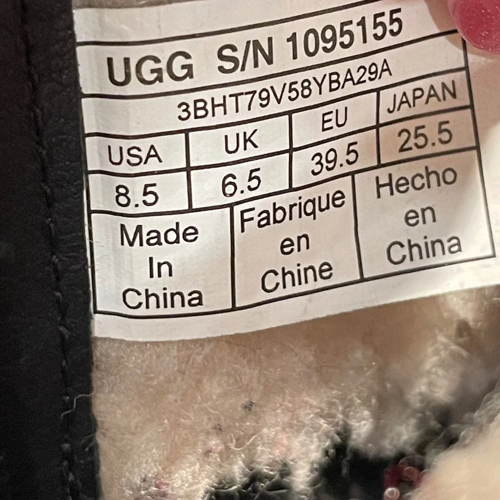 UGG lorna mid